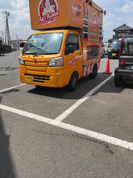 アリーズフレンドカフェはケバブのトラックが有名なアリーズケバブ系列