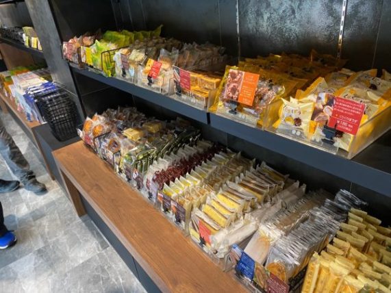 手土産にもっていきたい焼き菓子がたくさん売っているメゾンコートダジュール