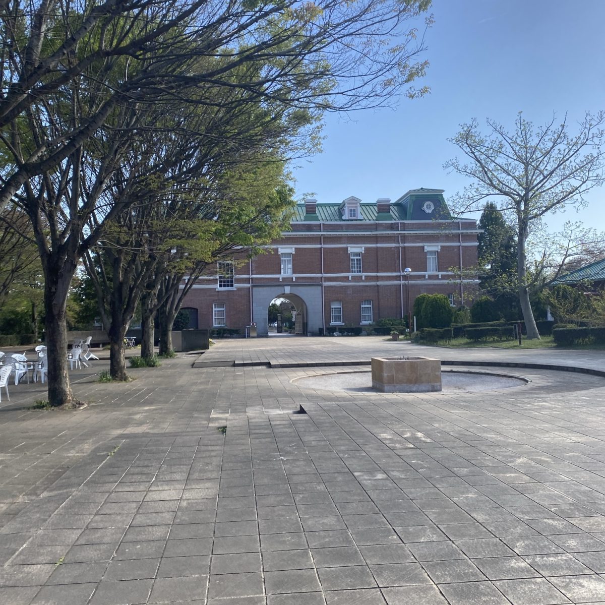 牛久シャトーの敷地内