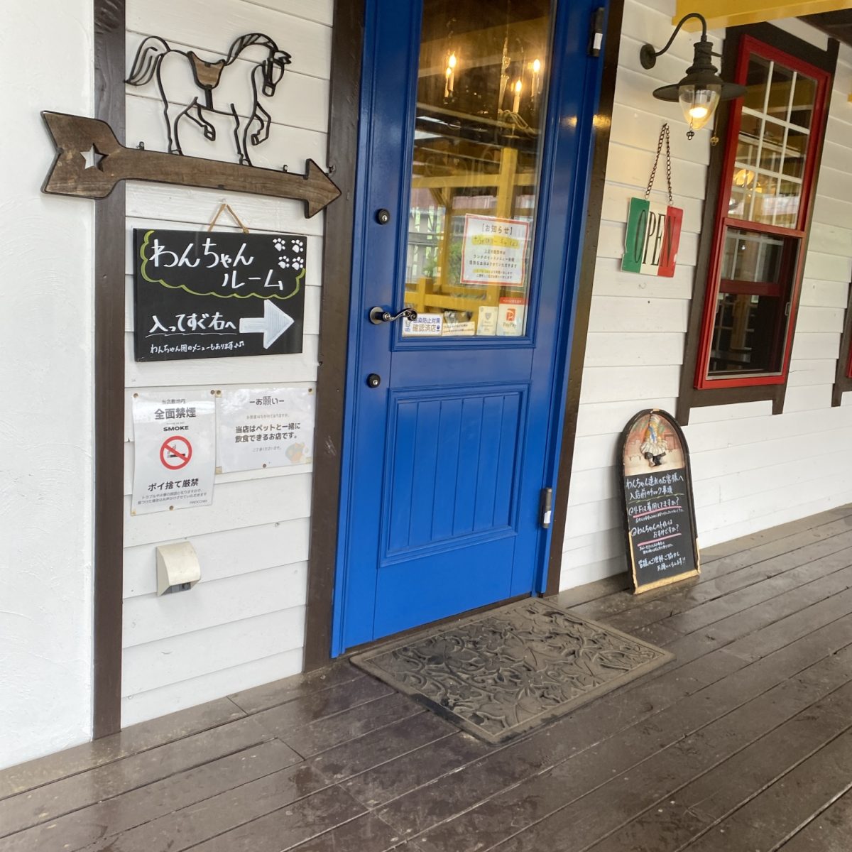 イタリアン＆カフェpinocchioの外観