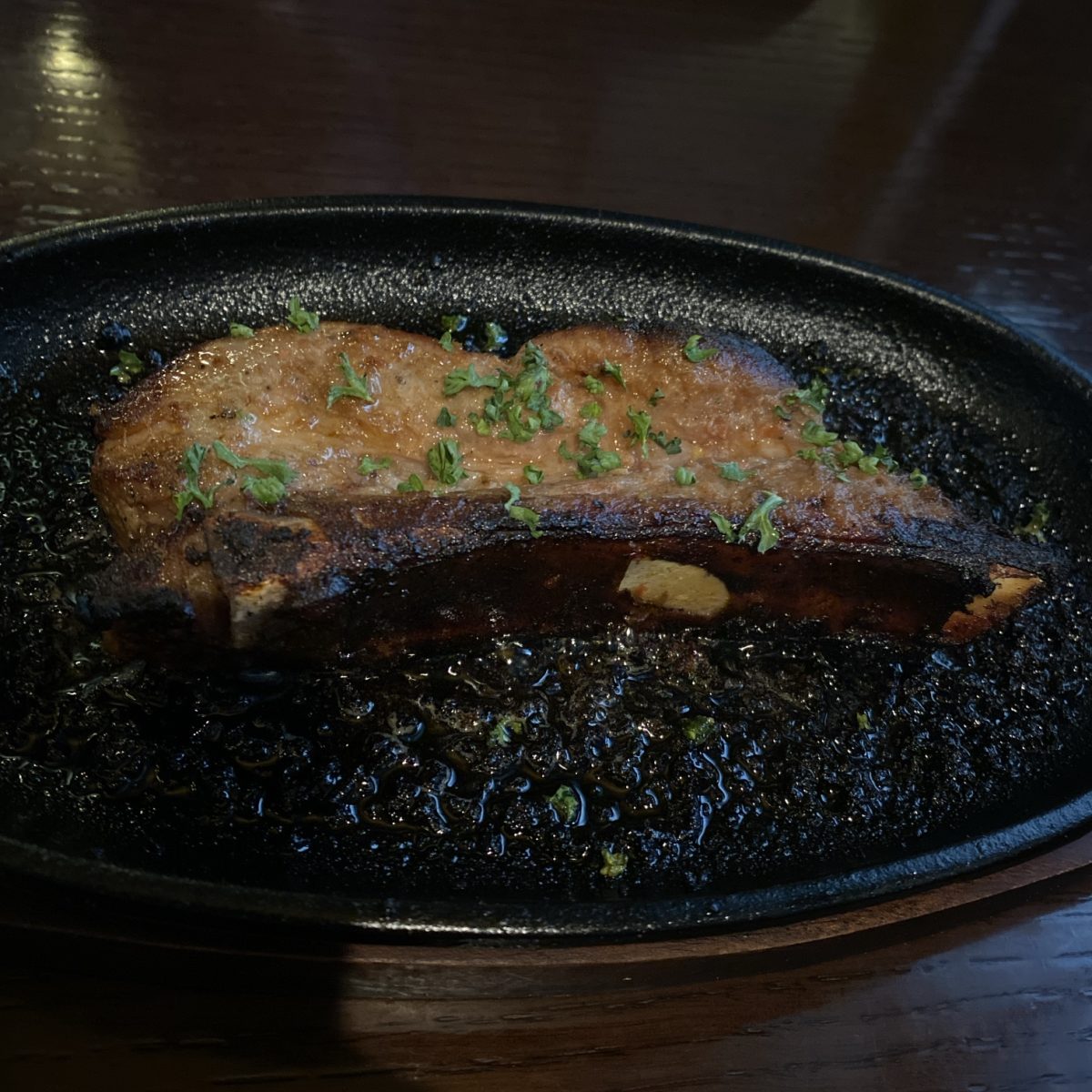 イタリアン＆カフェピノッキオのスペアリブがおいしそうだったので注文