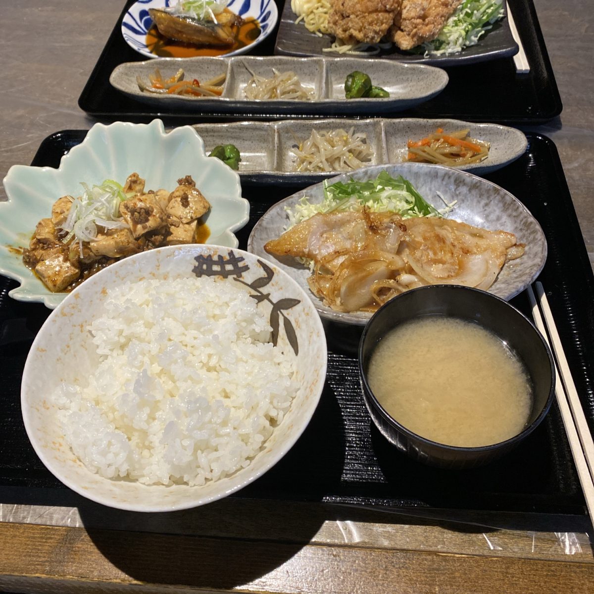 日替わり定食おいしいらくだ食堂