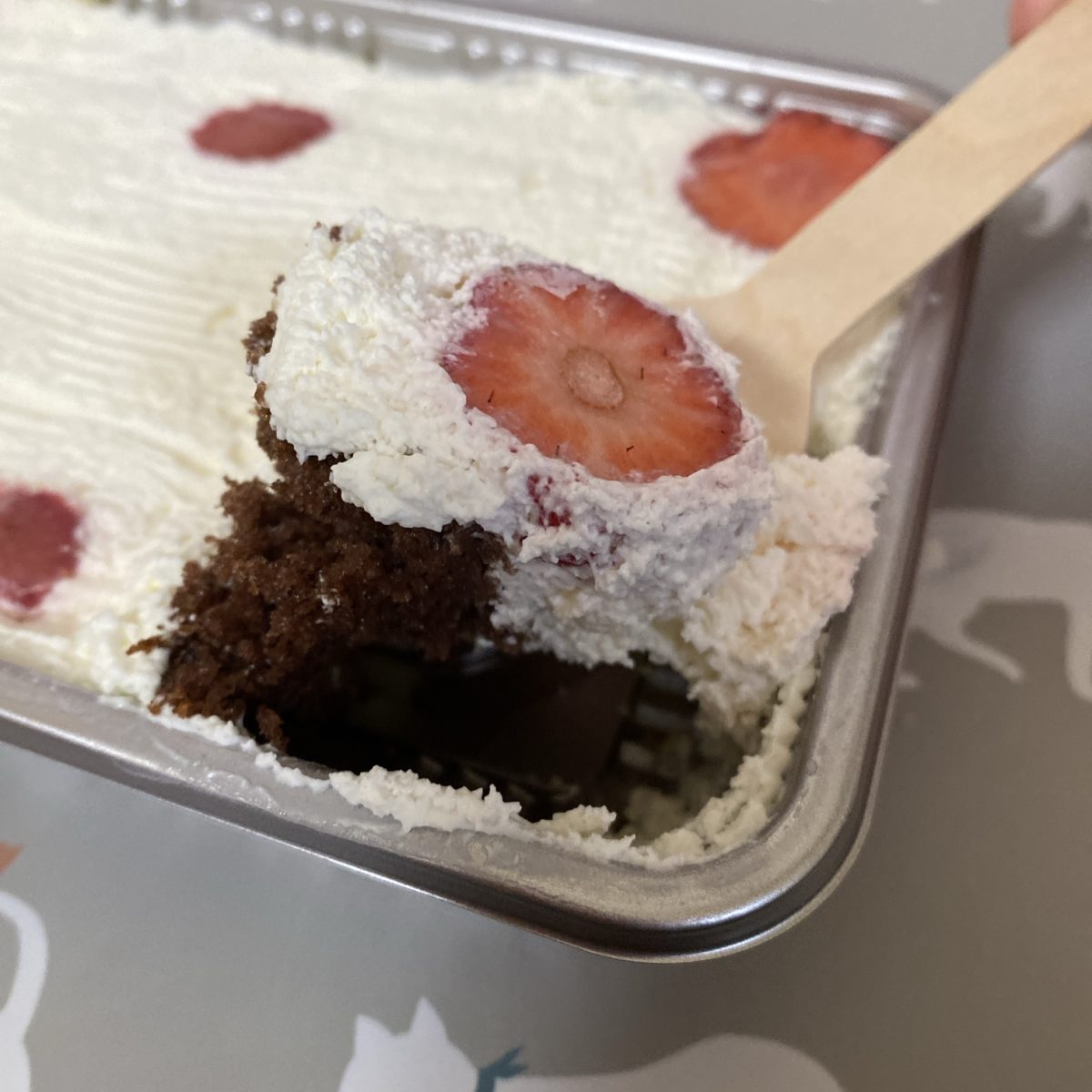 ふわふわの生クリームとスポンジ、いちごの組み合わせが美味しい端っこ弁当は土浦市のプティエテで買える