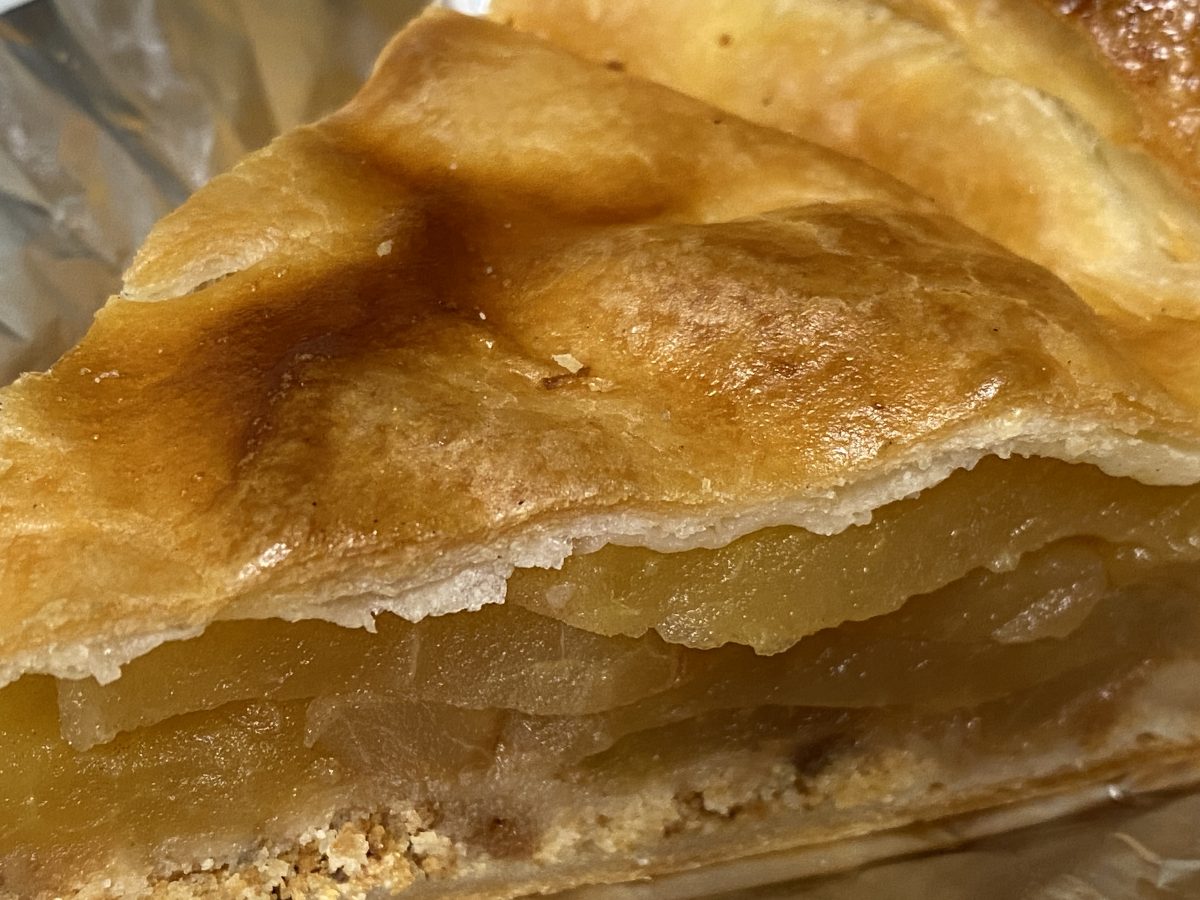 アップルフィリングが贅沢に使われているつくば市のピーターパンで買えるアップルパイ