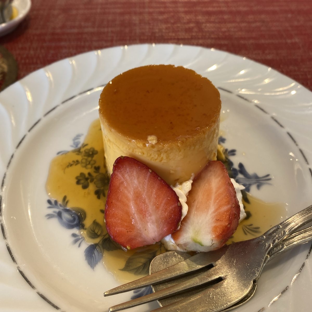 ひたちの牛久にあるカフェ·ド·グルマンのプリンは懐かしい味