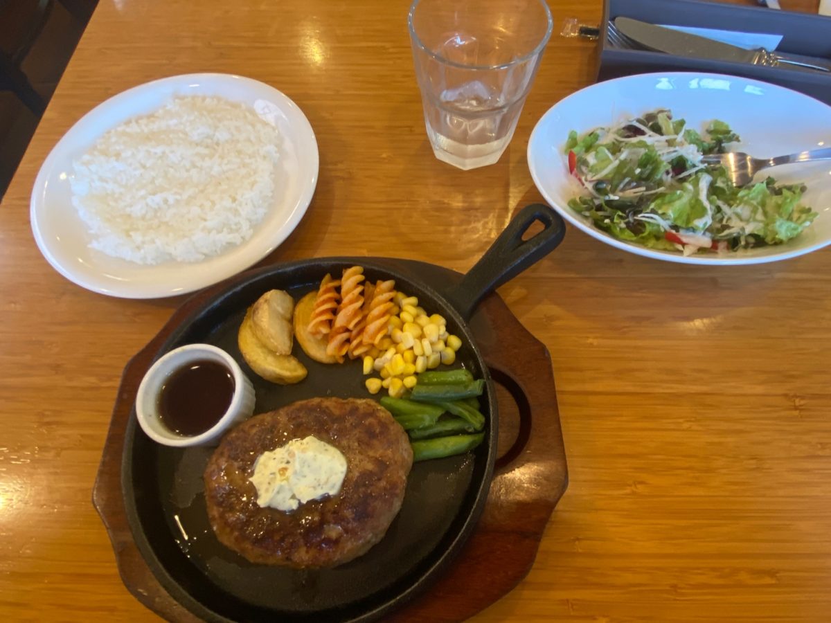 洋食厨房 Country Houseのハンバーグメニュー