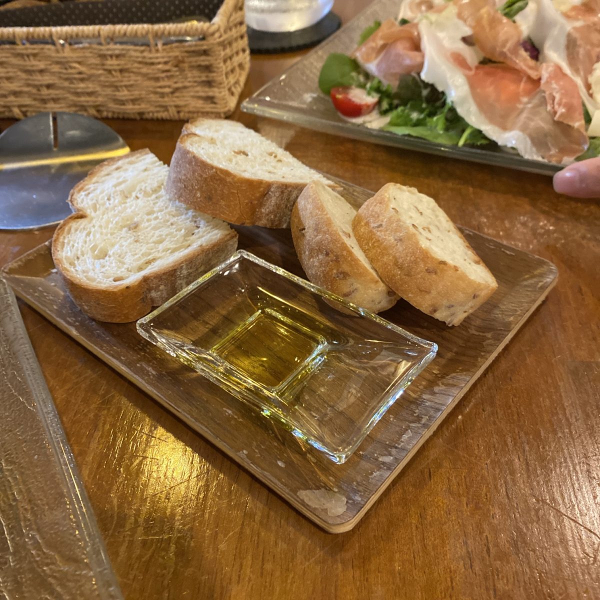 イルクオーレ ピアットスズキのパン