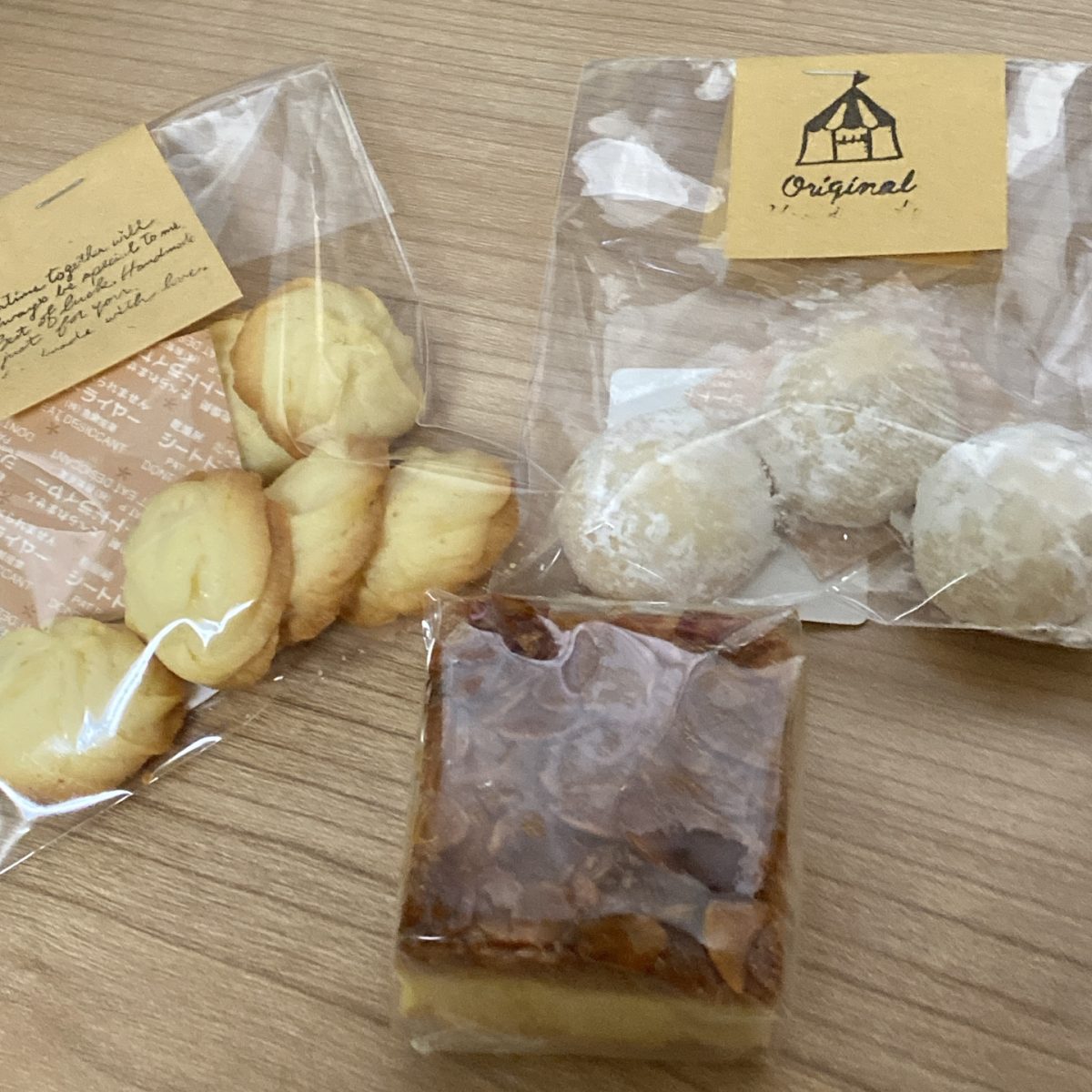 焼き菓子も売っていた