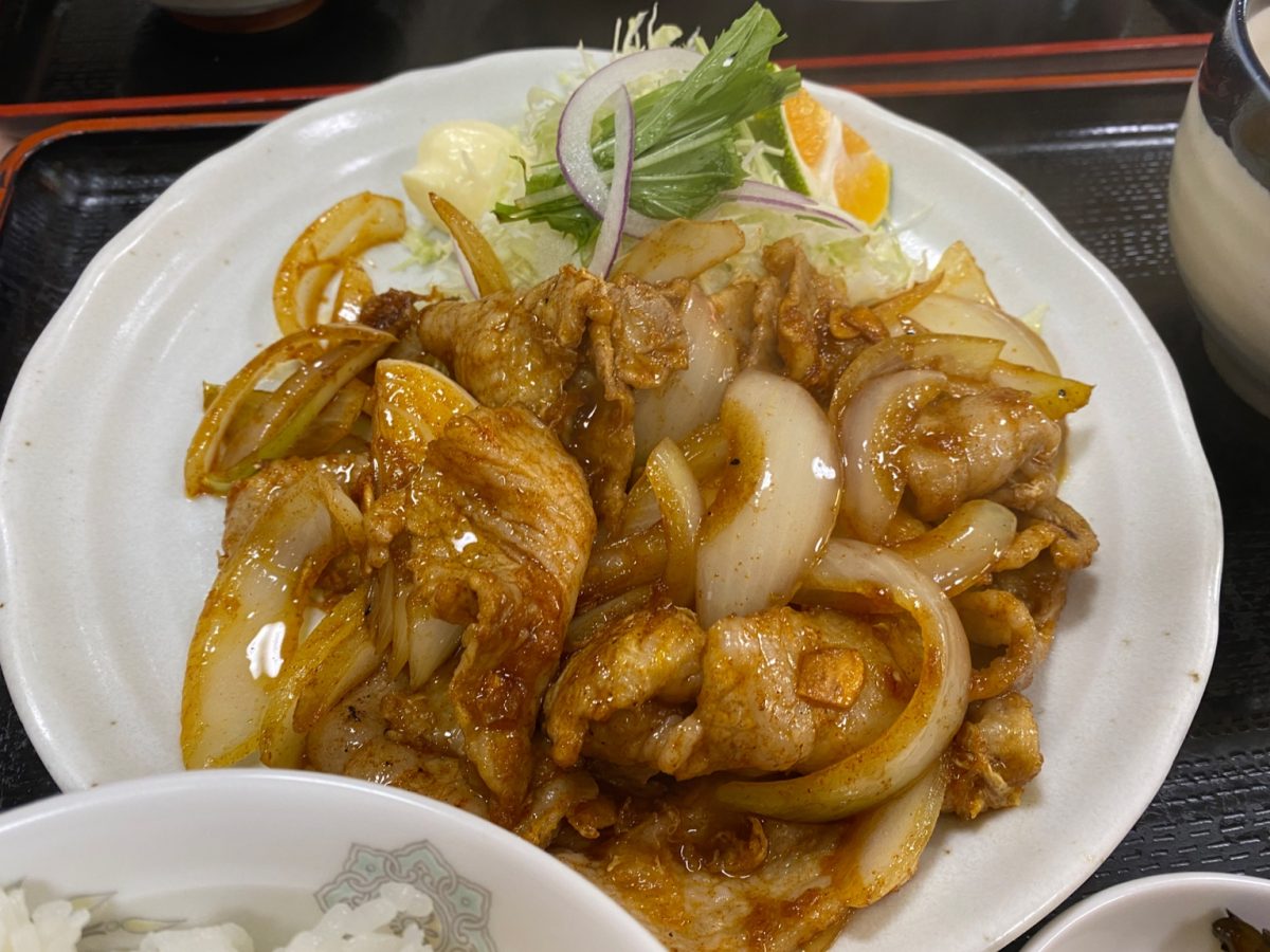 中華料理きらくの焼肉定食の「焼肉」