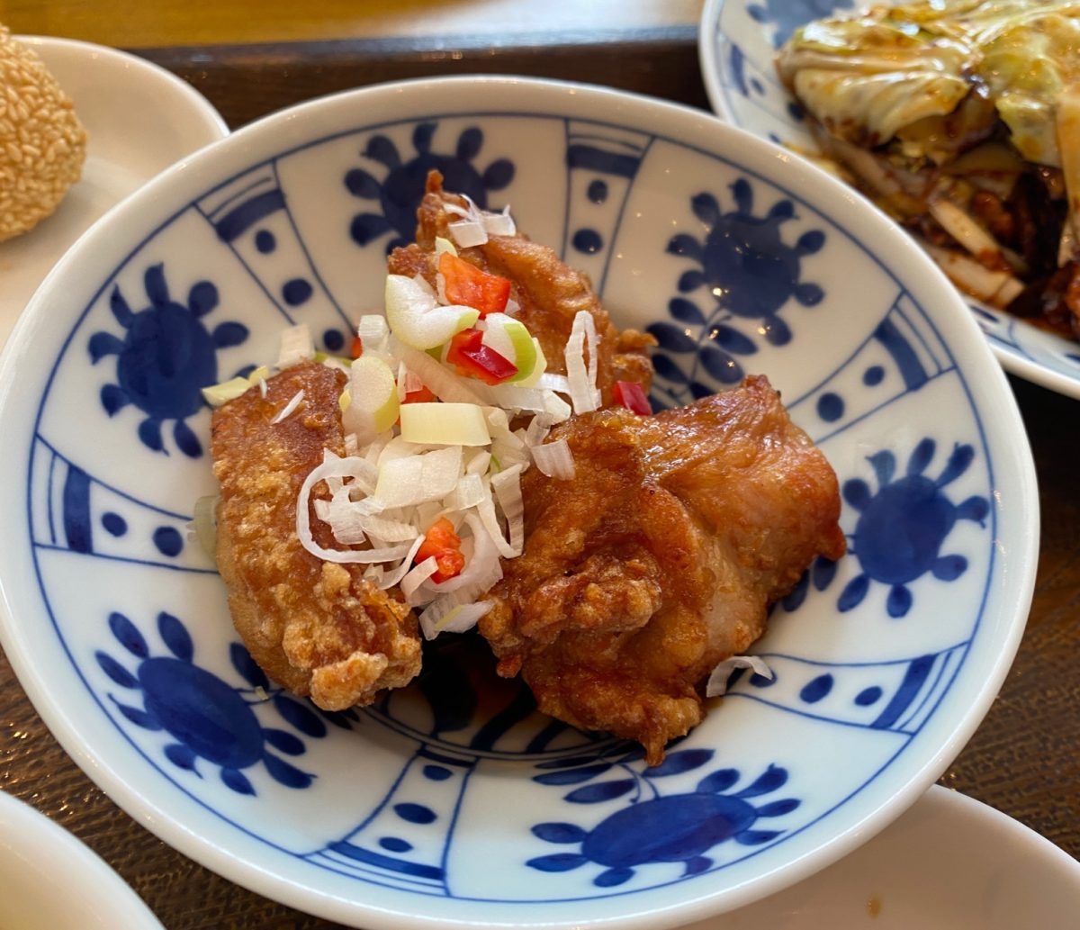 油淋鶏のからあげがセットになっていた