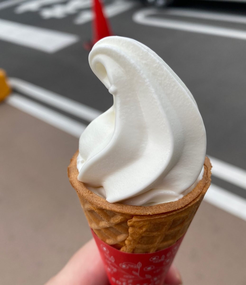 カフェブリッコのミニソフトクリーム