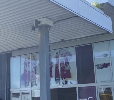 イオンモールつくば1Fイーストコート入口のヒプノシスマイクコラボ装飾