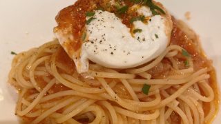 ぶっらーたが載っている